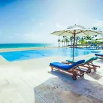 Cana Rock Condos Cozy&Beach Club