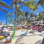 BEACH HOUSE 3 bedrooms PICKUP WIFI BBQ - Playa Los Corales