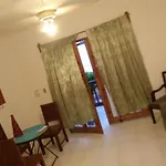 Boxy Villa Apartments