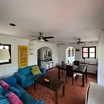 La Piazzetta Suite Los Corales Beach & Pool