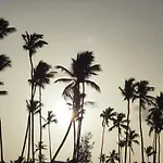 Coral Village Oasis Tropical Deluxe Condo-Walk To The Beach And Popular Attractions!!