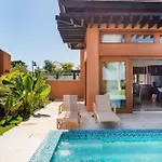 Ileverde 02 - Poolside Garden Breakfasts