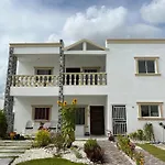 Encantadora Villa-Blue Completa