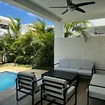 Exclusive Villa * Private Beach And Housekeeping