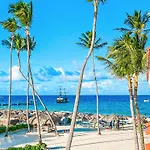 Tropical Village Playa Los Corales