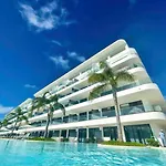 Penthouse In Hard Rock Area Beach, Casino & Pool