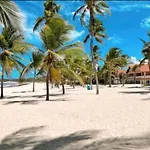 Enticing Villa In Paradise