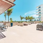 Comfortable 3-Br Apartment At Cap Can Azz