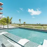 Comfortable 3-Br Apartment At Cap Can Azz