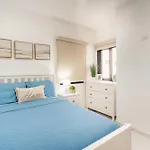 Apartment With 2Br And Private Pool In Capcana