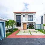 Lujosa Villa Downtown Punta Cana, 3H, 3B C/Piscina