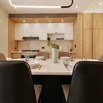 Luxurious Villa In Downtown Punta Cana With Picuzzi