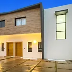 3-Bdrm W Private Pool