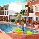 Caribbean Rainbow Apartments With Pool - Beach, Bars & Services Close By