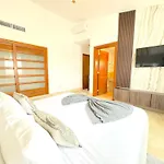 Beach Front Apartments By Playa Palmera