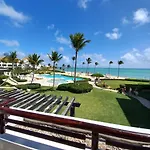 Beachfront Studio Punta Palmera