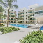 Mia Hermosa Balconies E202