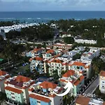 Palm Suites E-6-Two-Level Apartment With A View Of The Pool