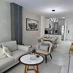 Villa Familiar Con Piscina En Vistacana