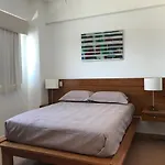 Las Flores Apartments