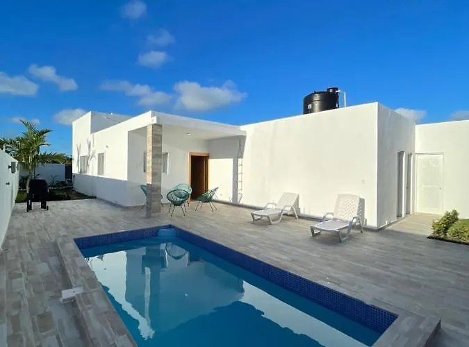 VILLA VICTORIA, hermosa villa con piscina en Punta Cana
