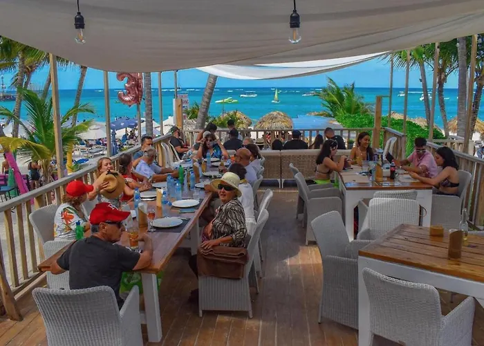 Los Corales Villas&Suites - Beach Club, Spa, Restaurants