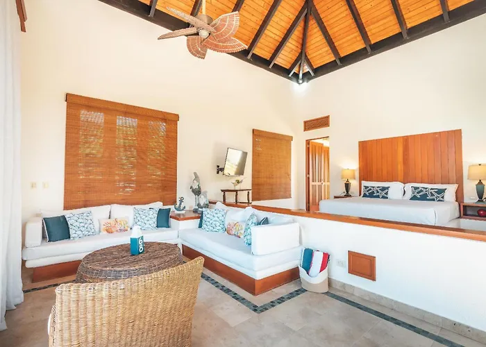Fabulous Bungalow With Private Pool Caa
