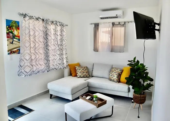 Newly Built Beautiful 2Br House With Yard