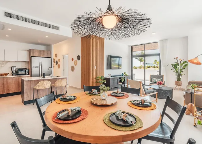 Comfortable 3-Br Apartment At Cap Can Azz