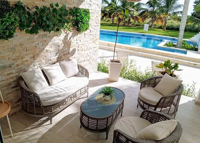 Peace Pool & Comfort At Hard Rock