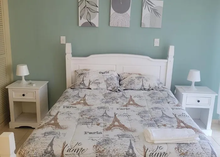 Blue Garden Boutique S