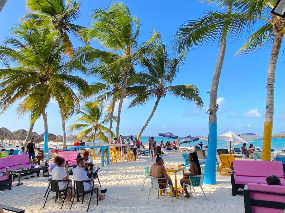 Deluxe Playa Los Corales - Bbq, Beach Club, Wifi Punta Cana