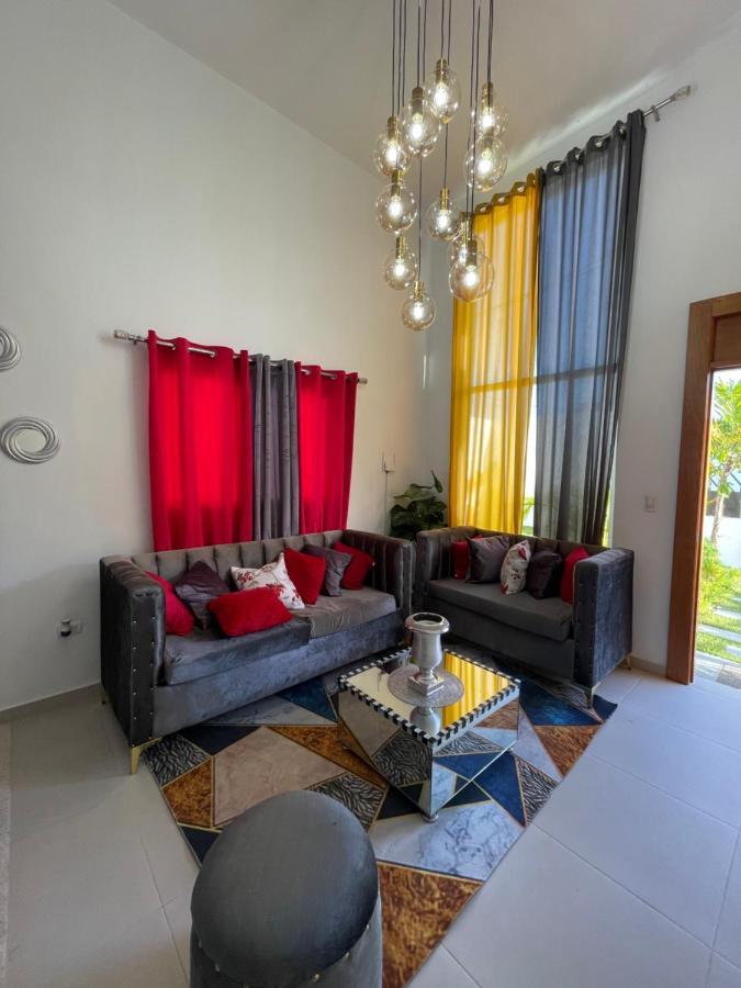 Preciosa Con Piscina Y Jacuzzi En Villa Punta Cana