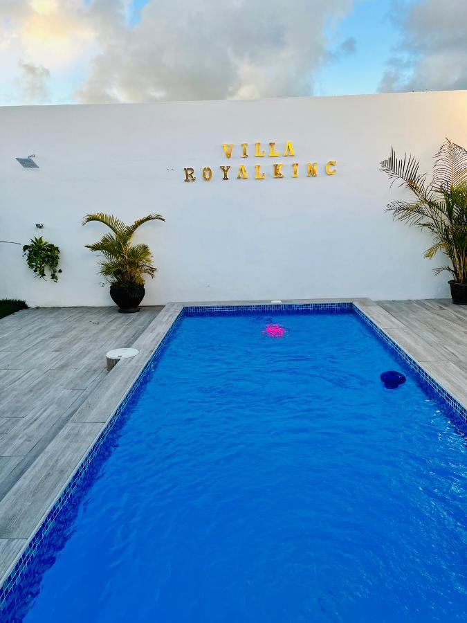 Preciosa Con Piscina Y Jacuzzi En Villa Punta Cana