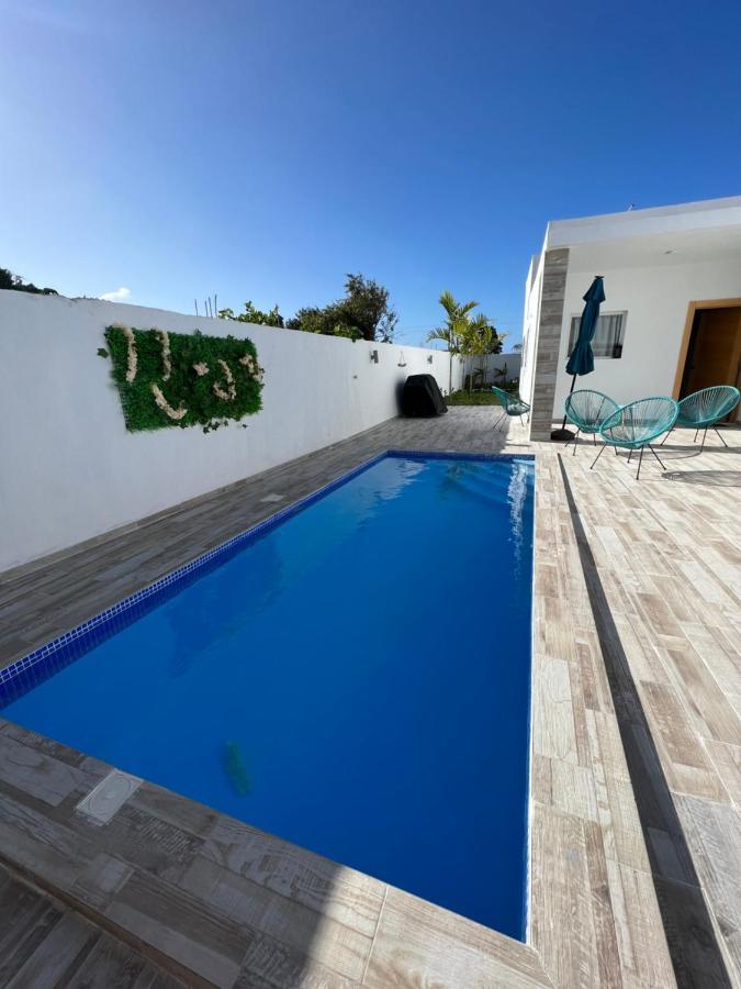 VILLA VICTORIA, hermosa villa con piscina en Punta Cana Villa