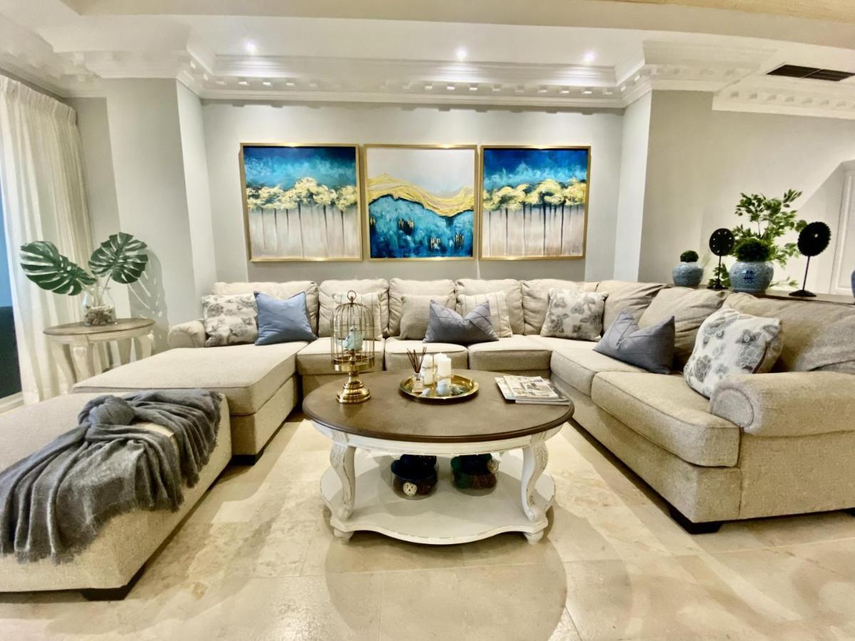Amazing Beachfront Cap Cana, Apartamento