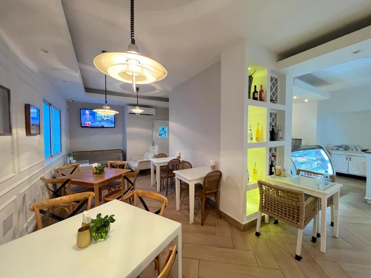 Executive Suites Ducassi - Rooftop Pool And Beach Club Apartahotel Punta Cana
