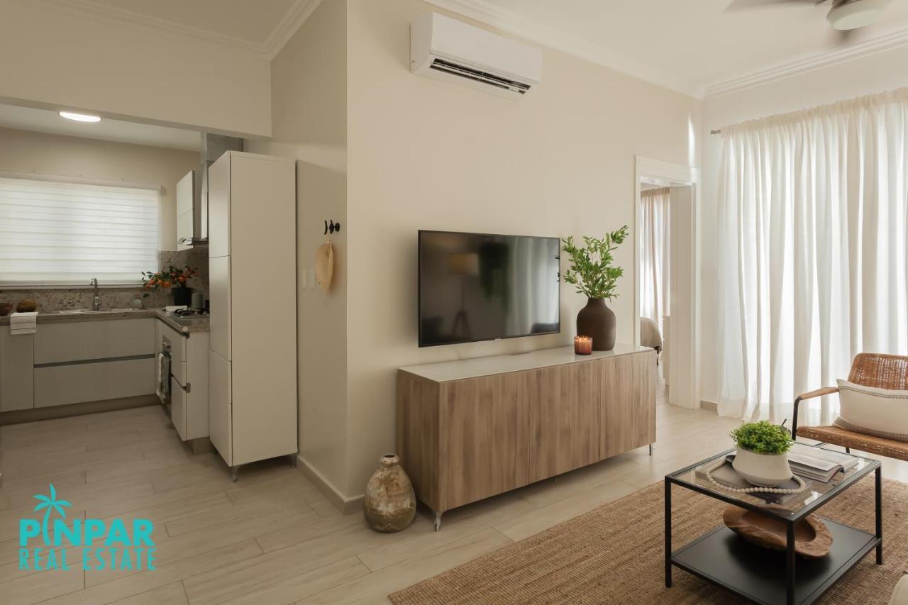 & Modern, Pool View, Close To Beach, 2br,2bt Apartamento
