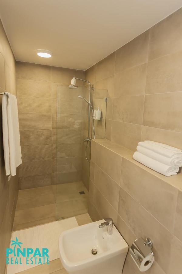 & Modern, Pool View, Close To Beach, 2br,2bt Apartamento *