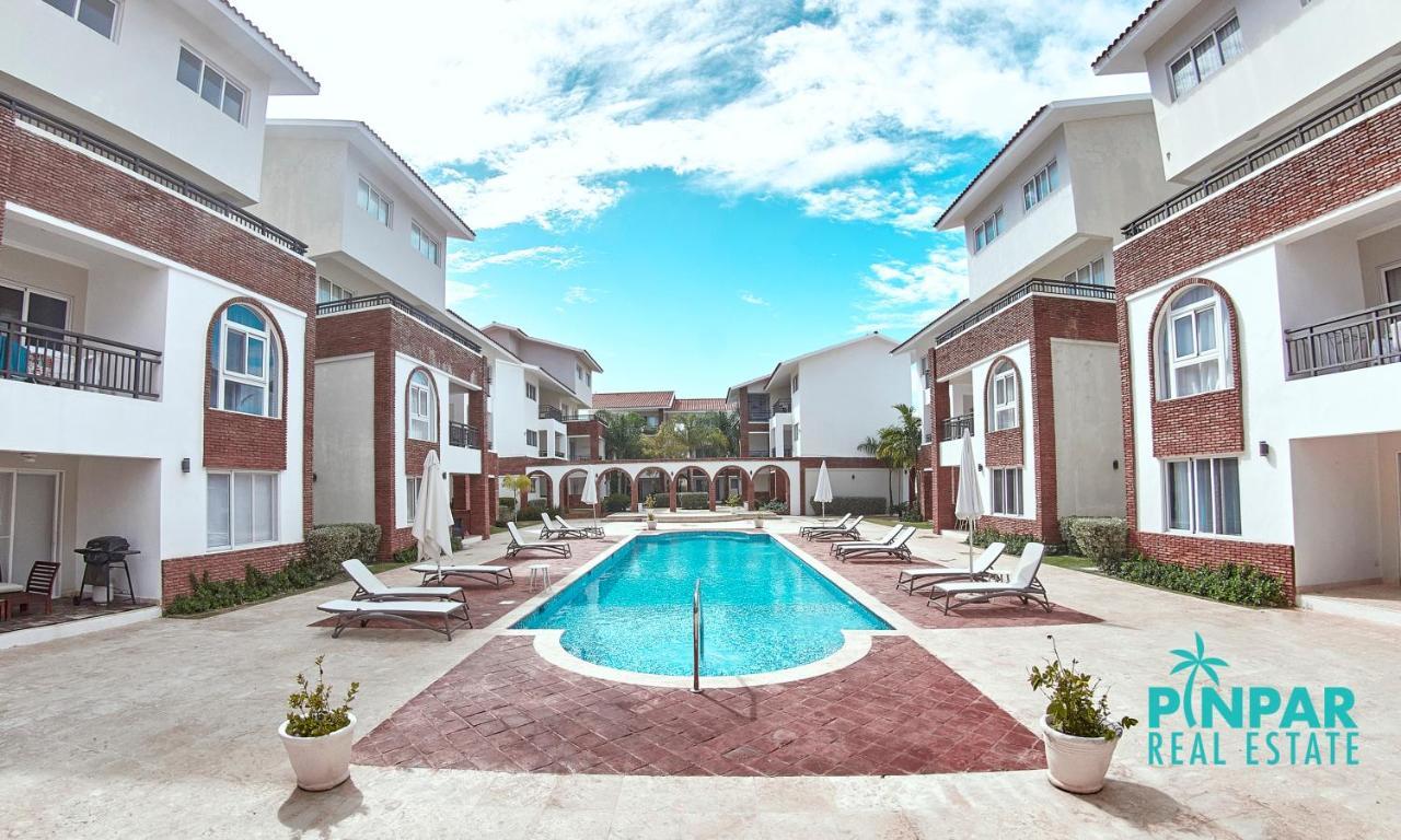 & Modern, Pool View, Close To Beach, 2br,2bt Apartamento