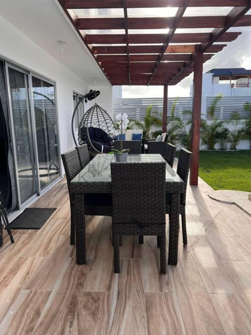 Villa Eco-friendly Tropical 3br 2b With Private Pool & Grill