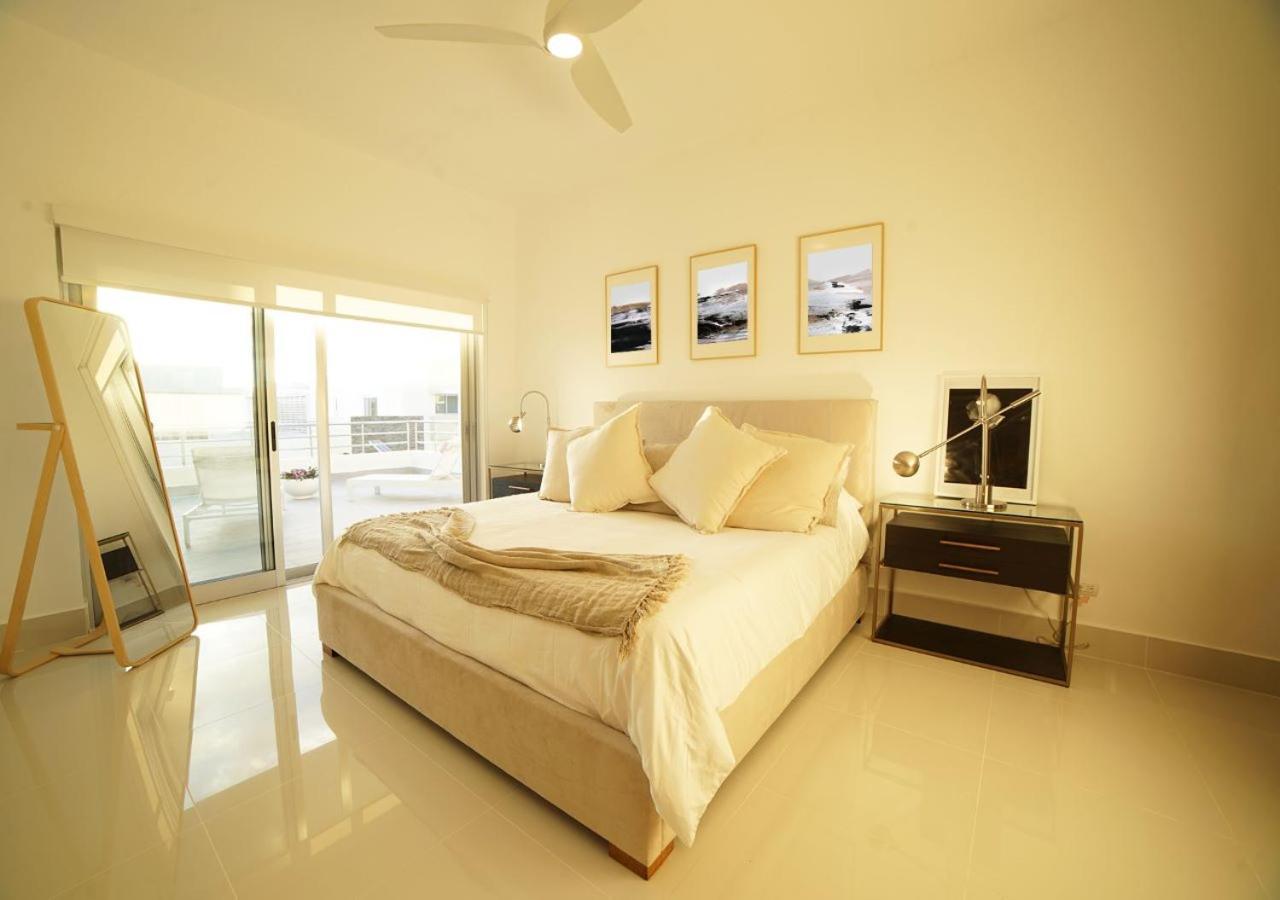 Villa Stylish Luxury San Juan Lakes In Gated Community In Downtown With Private Pool Punta Cana