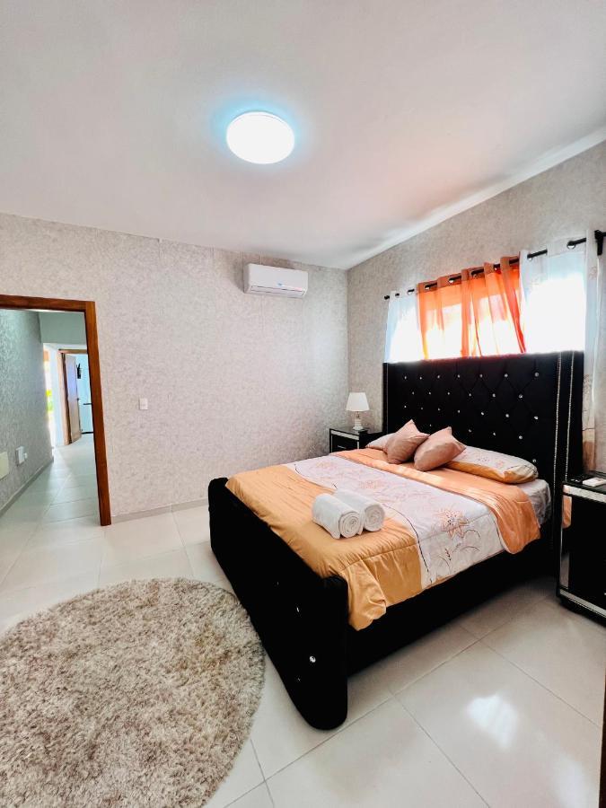 Preciosa Con Piscina Y Jacuzzi En Villa *