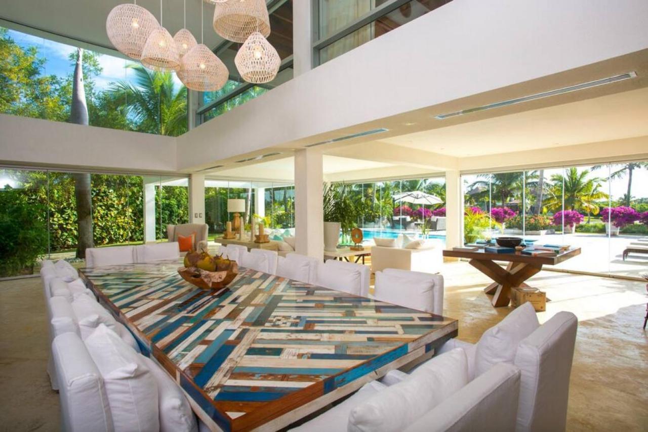 Villa Casa Crystal Luxury Golf Front With Staff Pool *
