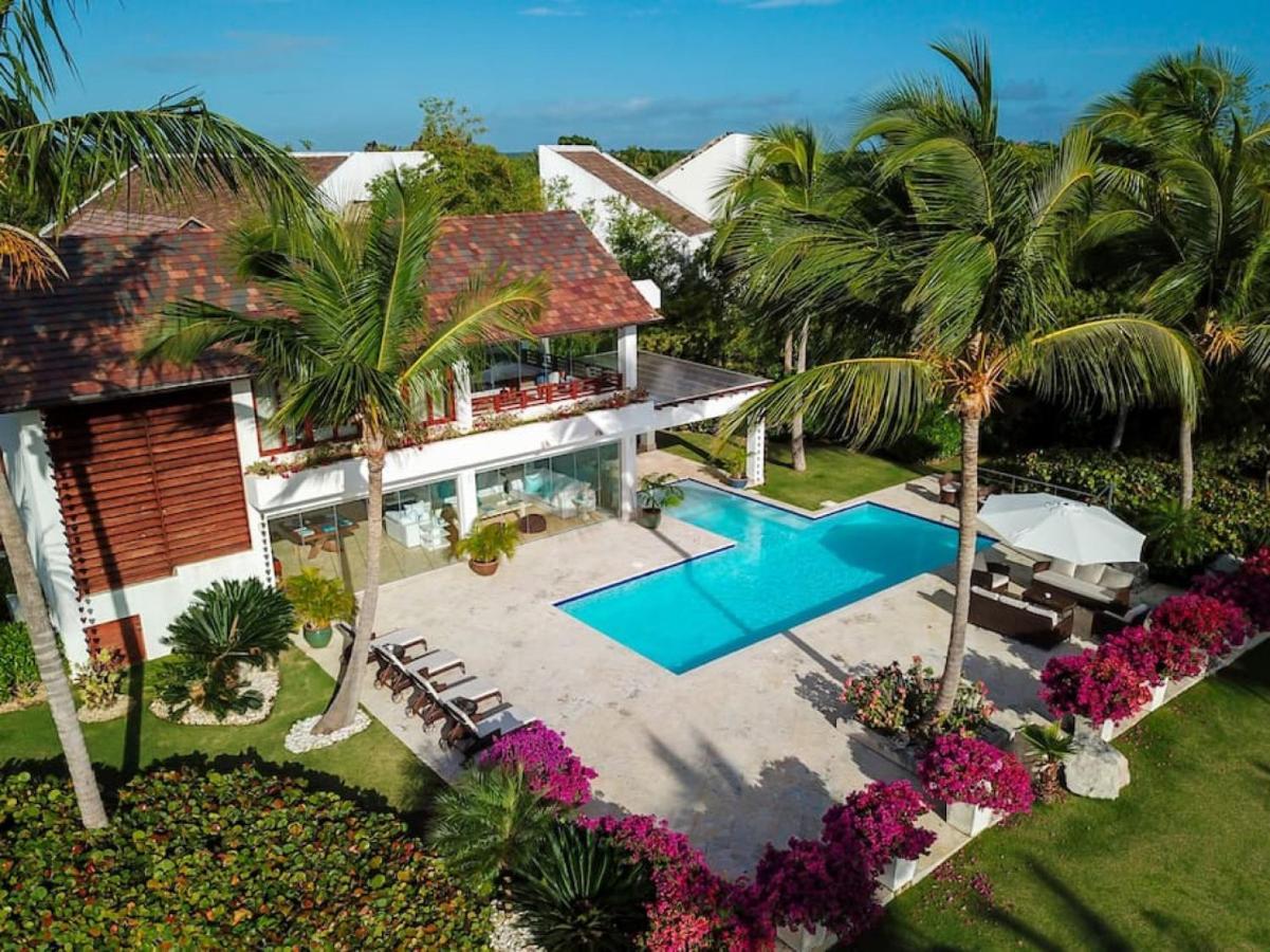 Villa Casa Crystal Luxury Golf Front With Staff Pool