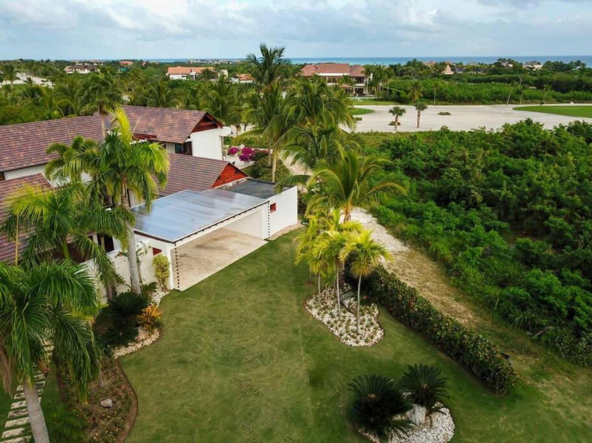 Casa Crystal Luxury Golf Front With Staff Pool Villa