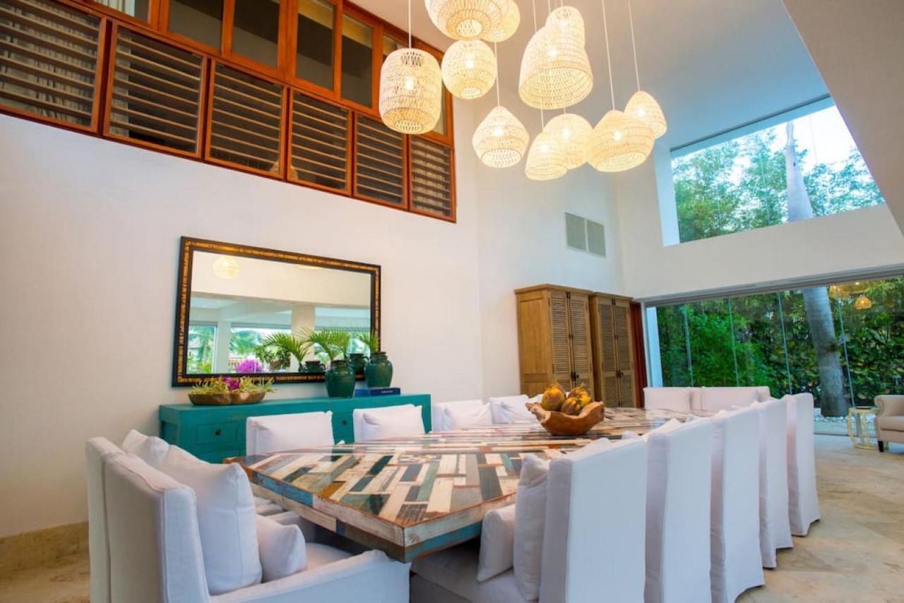 Villa Casa Crystal Luxury Golf Front With Staff Pool *