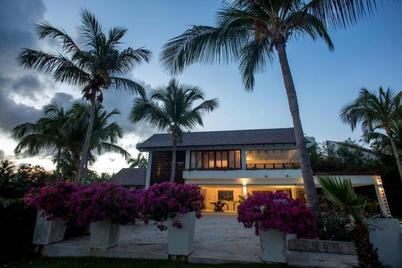 Casa Crystal Luxury Golf Front With Staff Pool Villa