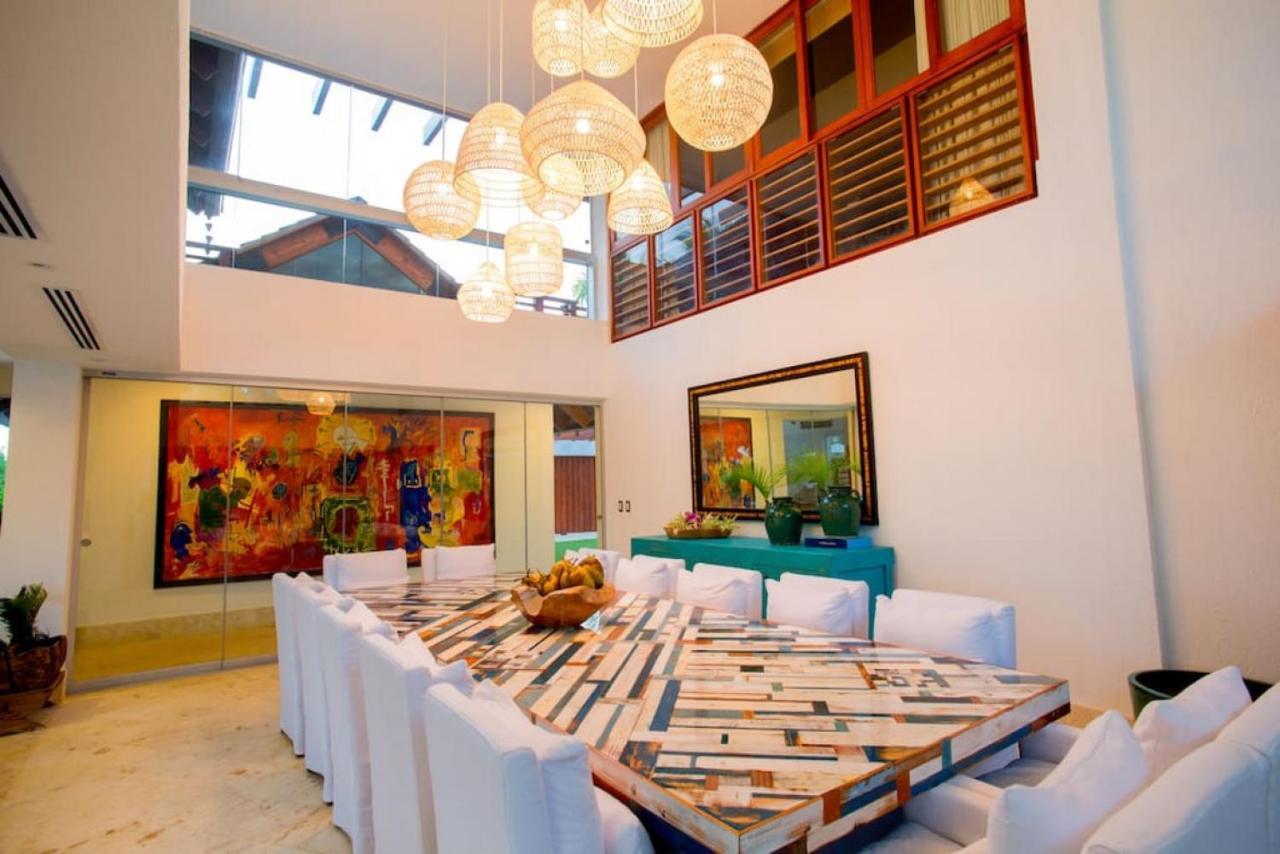 Villa Casa Crystal Luxury Golf Front With Staff Pool *