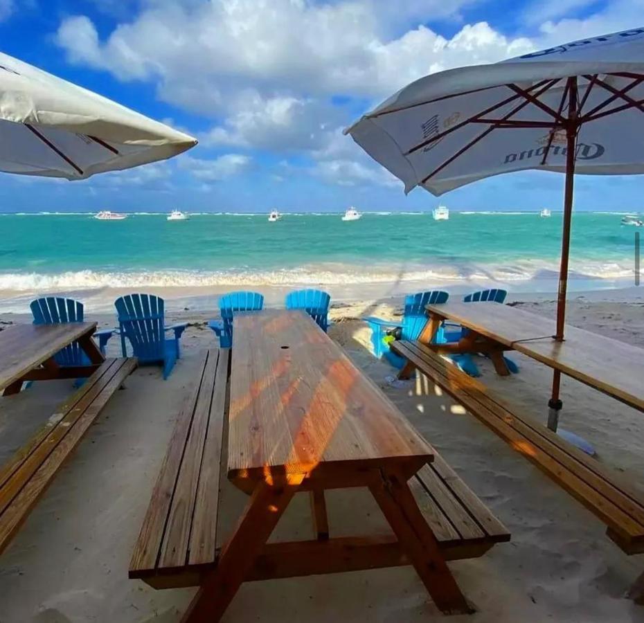 Corales Villas And Suites - Club, Spa, Restaurants